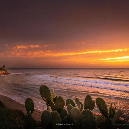 فندق مبيت وإفطار Hybla Major أفولا